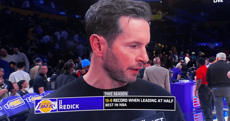 星空体育app官方下载-雷迪克：球员彼此信任，这是我们传球表现最好的半场之一