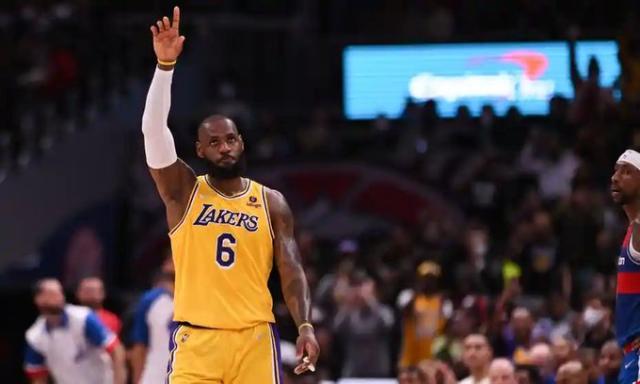 星空体育app下载-詹姆斯因伤缺席对阵76人 养精蓄锐静待决战鹈鹕